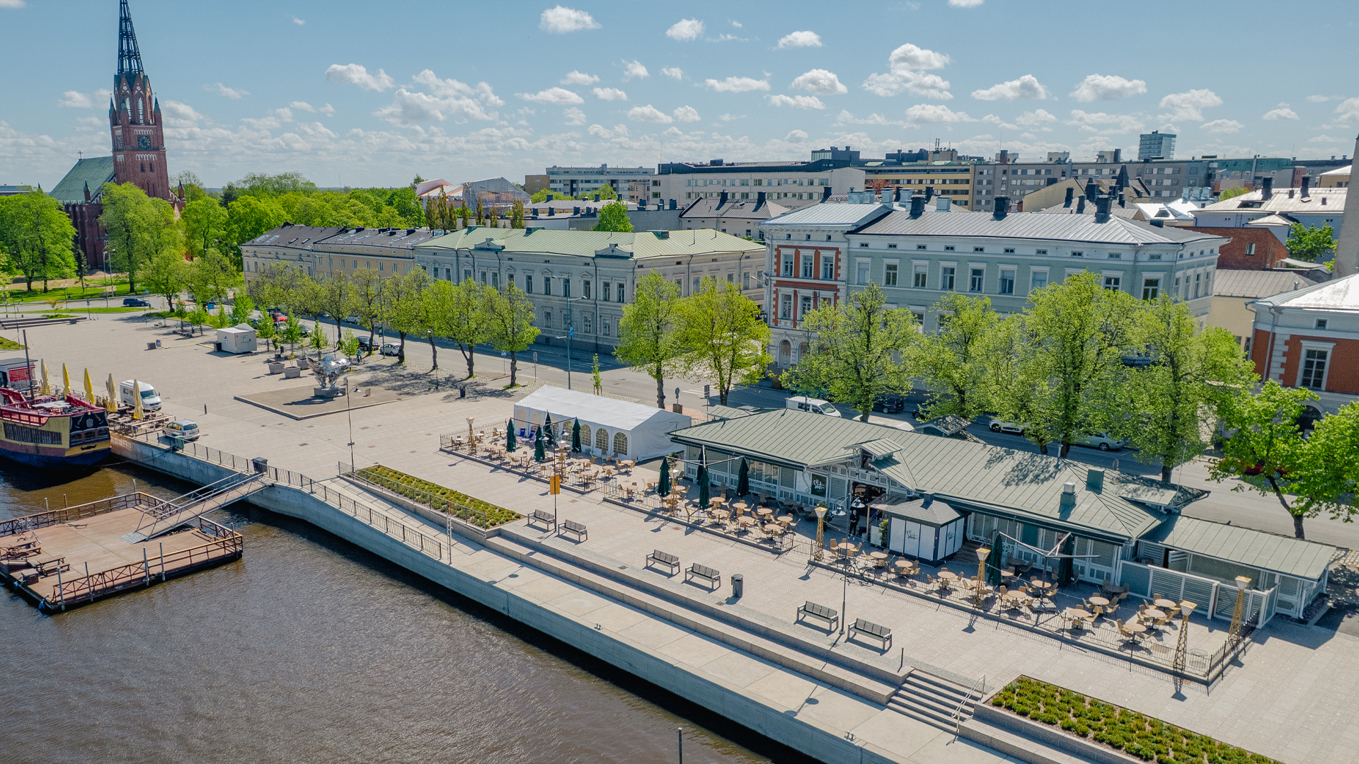 Kokko syttyy Porin Etelärannassa juhannuksena